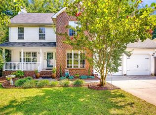 1305 Somerset Crossing Ln, Kernersville, NC 27284