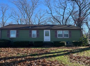 66 Palace Ave, Warwick, RI 02886