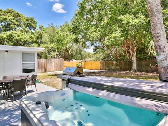 2nd image of 3113 McIntosh Rd