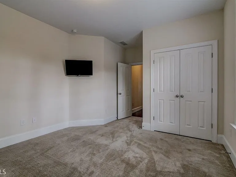 2625 Hickory Hill Dr SE — Photo 31