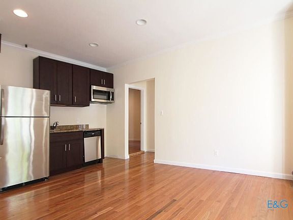 3rd image of 117 Sherman Ave APT 2