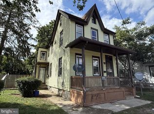 37 Olive St, Salem, NJ 08079