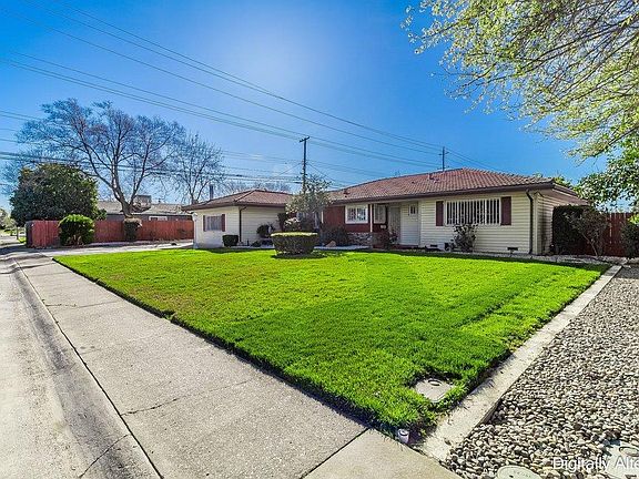 2nd image of 10486 Spaulding Way