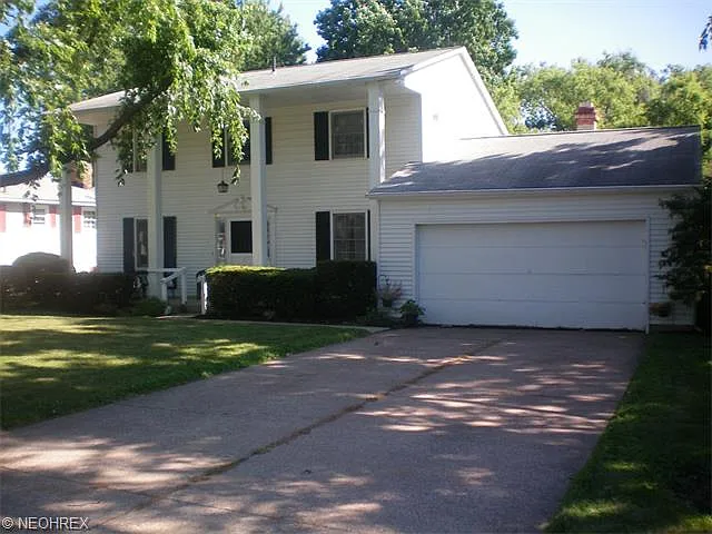 361 Portland Dr photo 1
