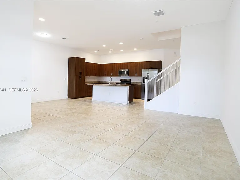 12453 NW 17th Mnr #12353 — Photo 3