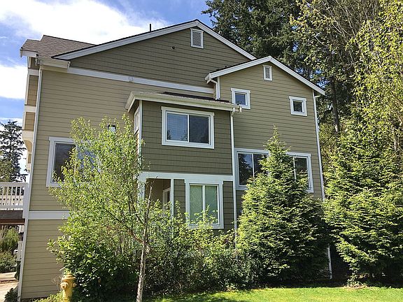 2nd image of 1087 156th Ave NE
