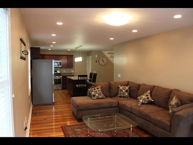 56 Huxley Ave — Photo 6
