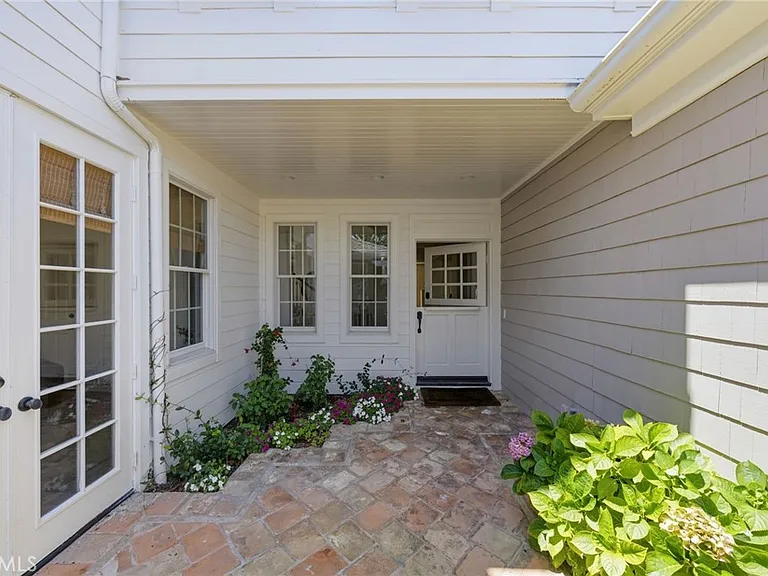 10 Cape Andover — Photo 54