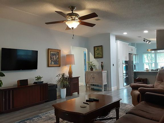2nd image of 8723 Barcin Cir