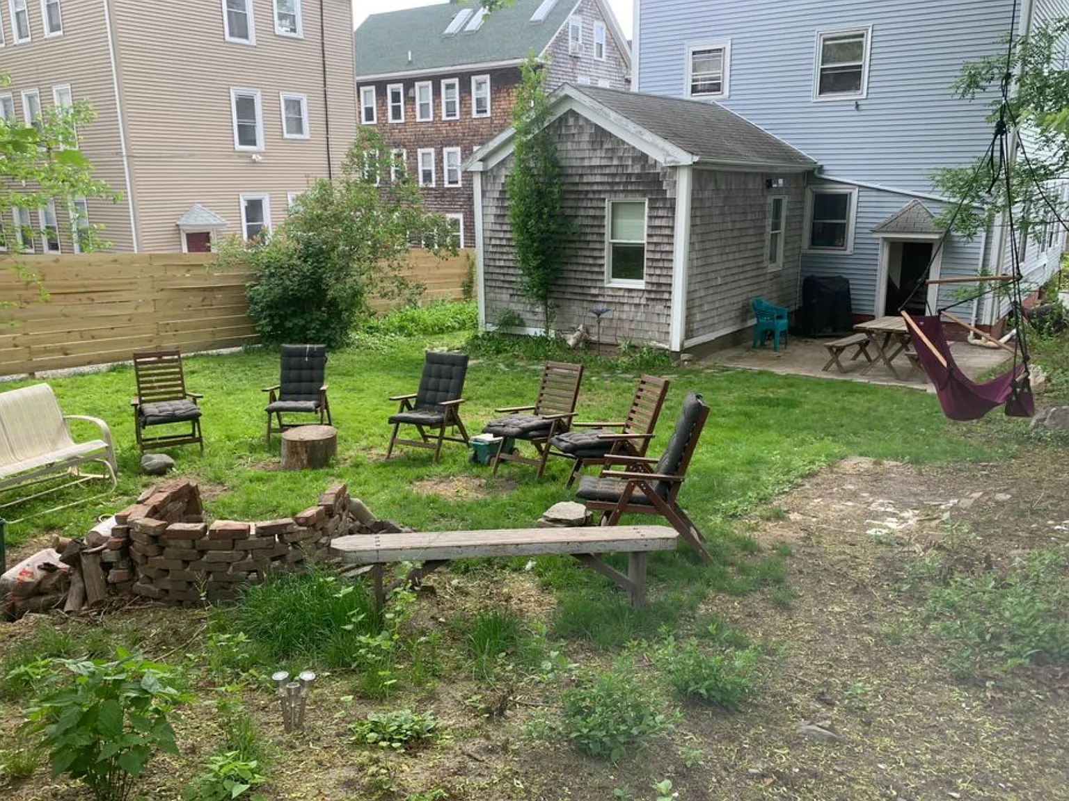 3 bed, 1000 sqft, $2,400 — Photo 3