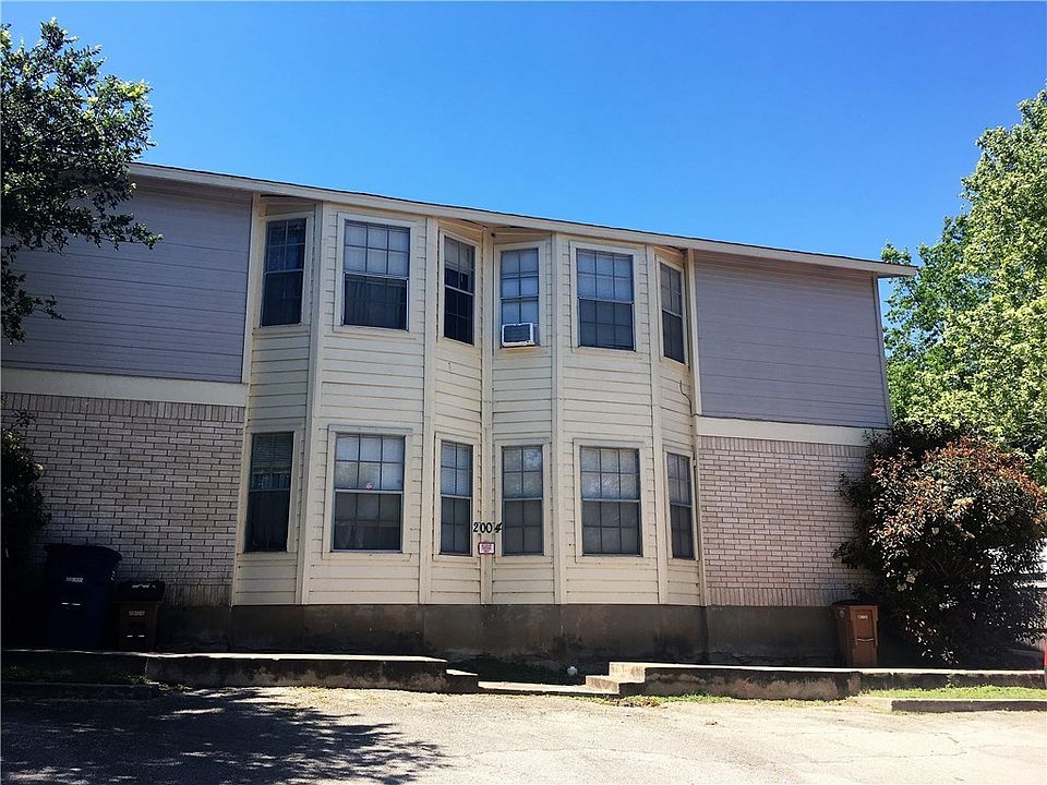 1st image of 2004 Kirksey Dr APT A