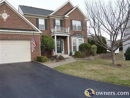 House located on quiet cul de sac