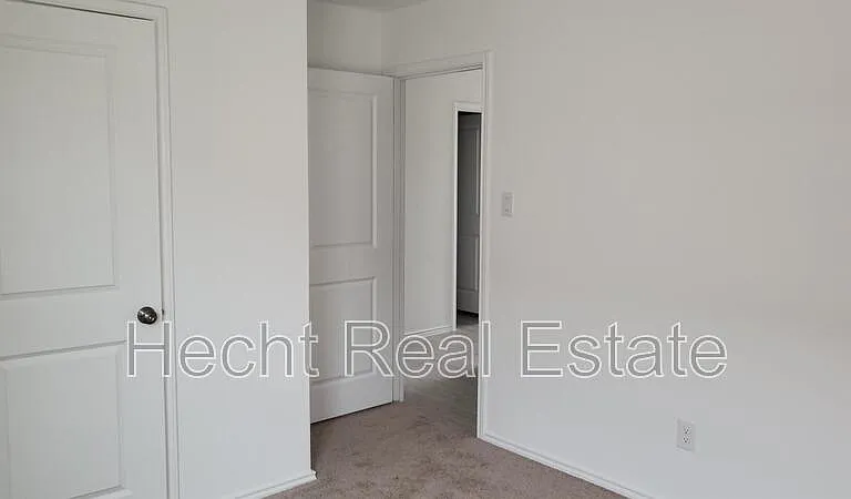 5911 Coahulia Rdg — Photo 17