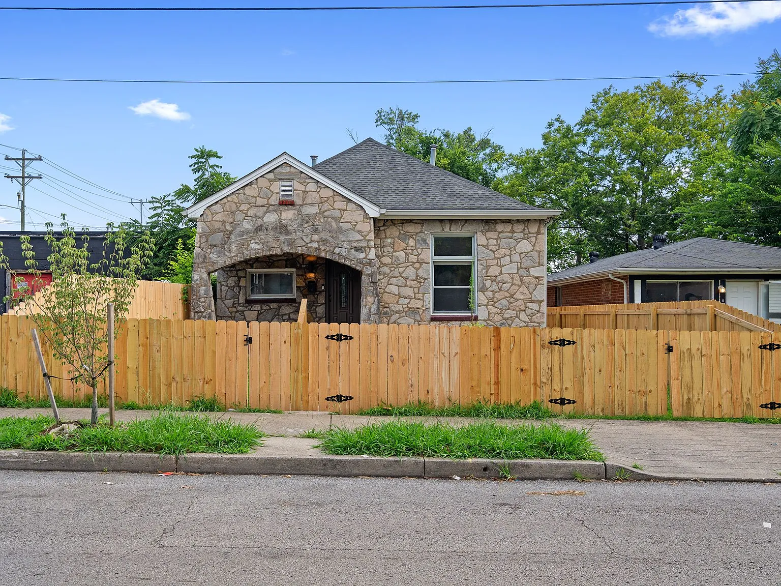 3 bed, 1566 sqft, $2,895 — Photo 4