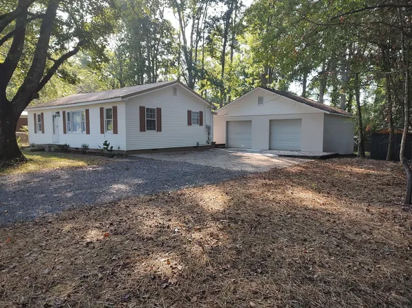 3223 Bates Dr, Rocky Face, GA 30740