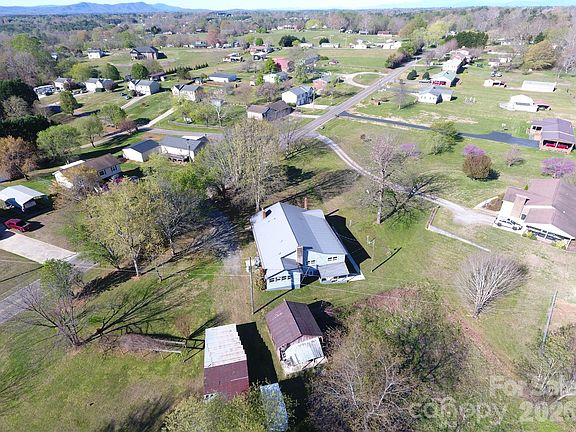 2nd image of 4543 Horseshoe Bend Rd