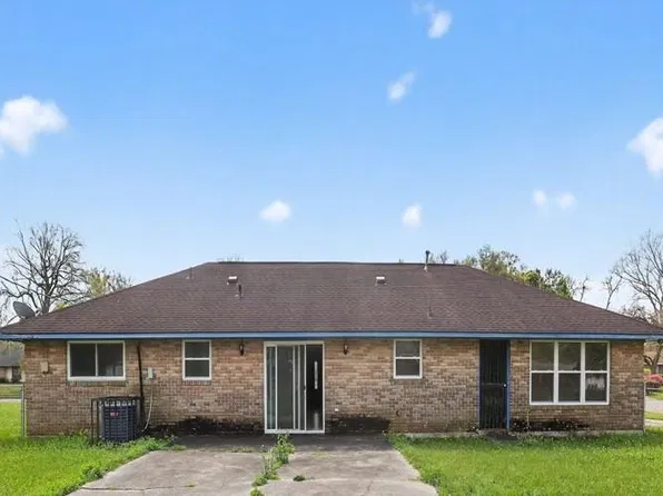 6127 Glen Oaks Dr, Baton Rouge, LA 70811