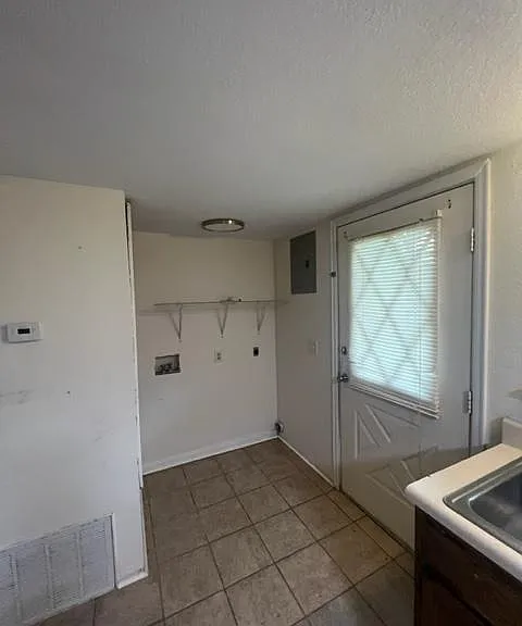 12 Lumpkin Dr #2 — Photo 6