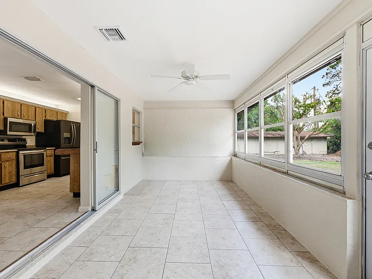 7302 Santa Clara Blvd — Photo 23