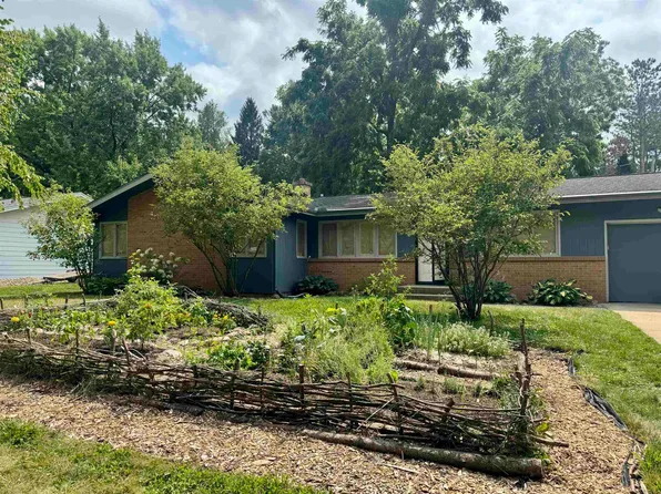 2310 Tanager Trl, Madison, WI 53711