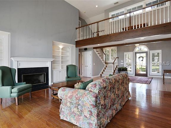 5th image of 11 Barksdale Ct