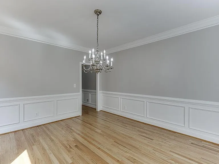 9345 Riverclub Pkwy — Photo 8