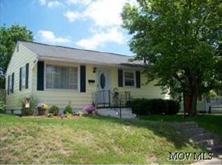 909 33rd St, Vienna, WV 26105