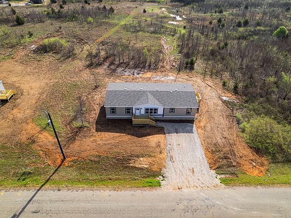 2nd image of 3888 Sandusky Rd