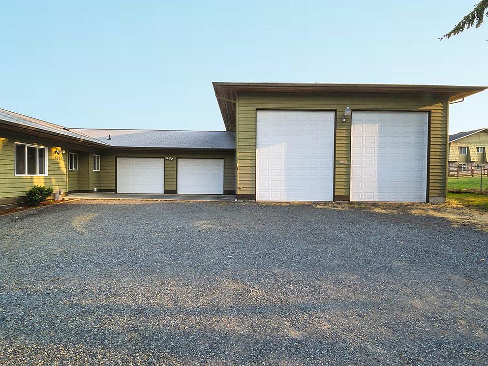1st image of 16925 Larch Way