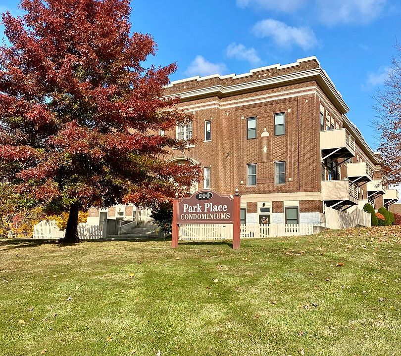 1st image of 200 W Housatonic St APT 4