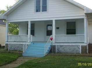 115 E Elm St, Watseka, IL 60970