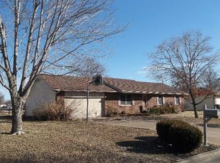 505 Custer Rd, Parsons, KS 67357