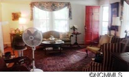 3rd image of 411 Jordan St
