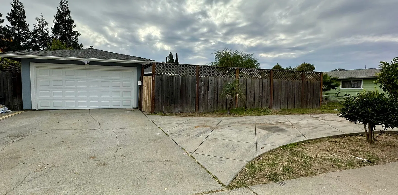 264 E Juniper Ave photo 1