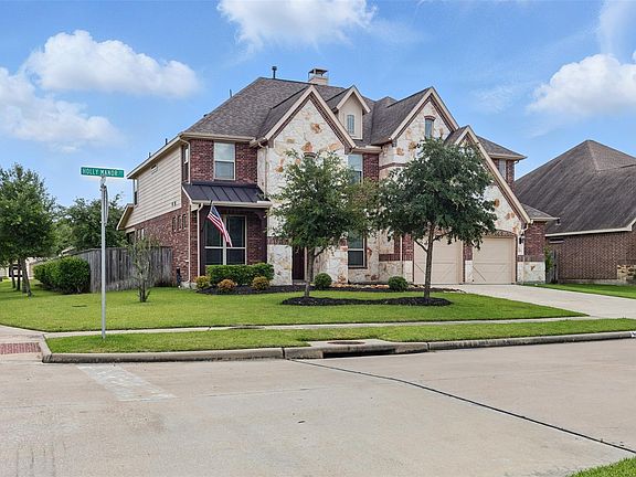 2nd image of 2114 Holly Manor Ct