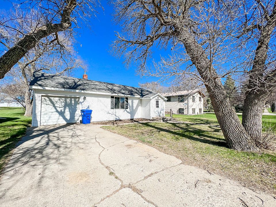 604 S Spruce St, Arlington, SD 57212 Zillow
