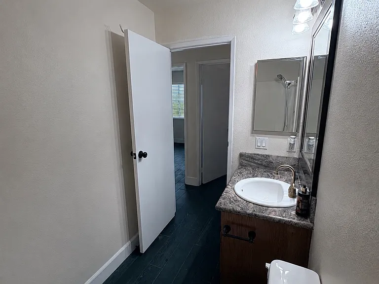 5858 Allegro Ave — Photo 6
