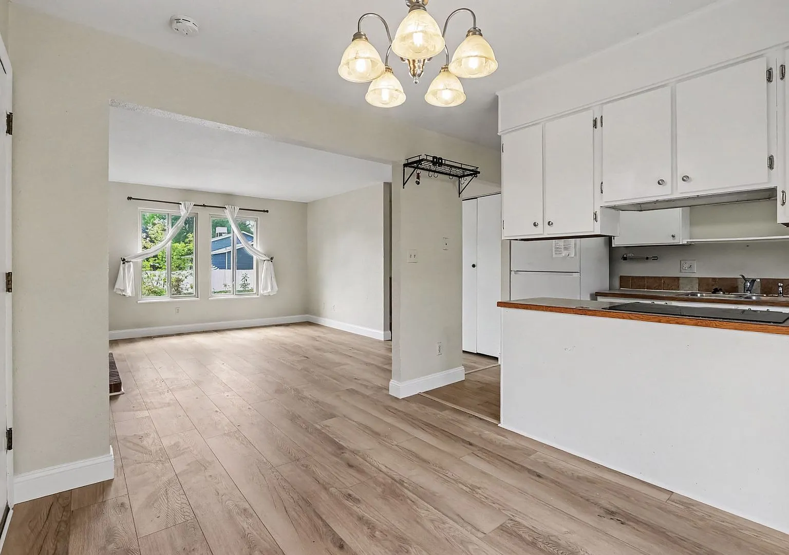 Updated 4-Bedroom Home in Village East Available Now! — Photo 4