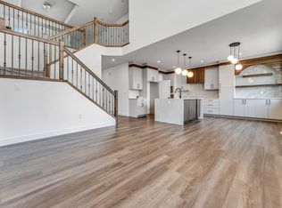 19420 25th Ave NW, Edmonton, AB T6M 1P5