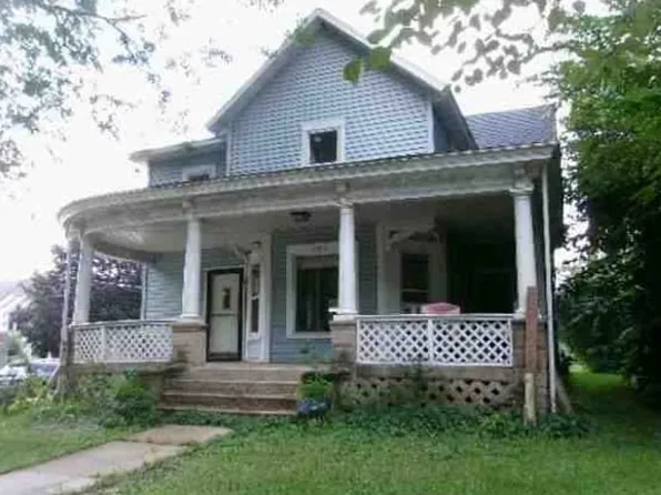 509 S Campbell St, Mount Carroll, IL 61053