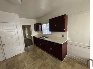 1155 W 39th St, Los Angeles, CA 90037