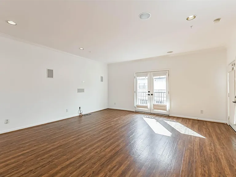 17 Waugh Dr #209 — Photo 7