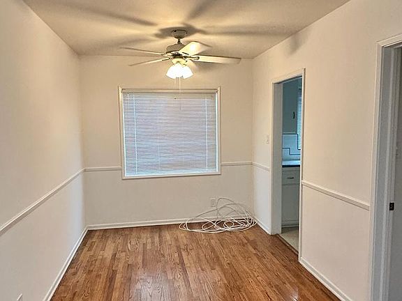 3rd image of 405 N Wilton Pl #B