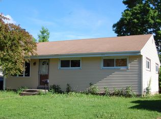 6113 W Arizona Ct, Milwaukee, WI 53219