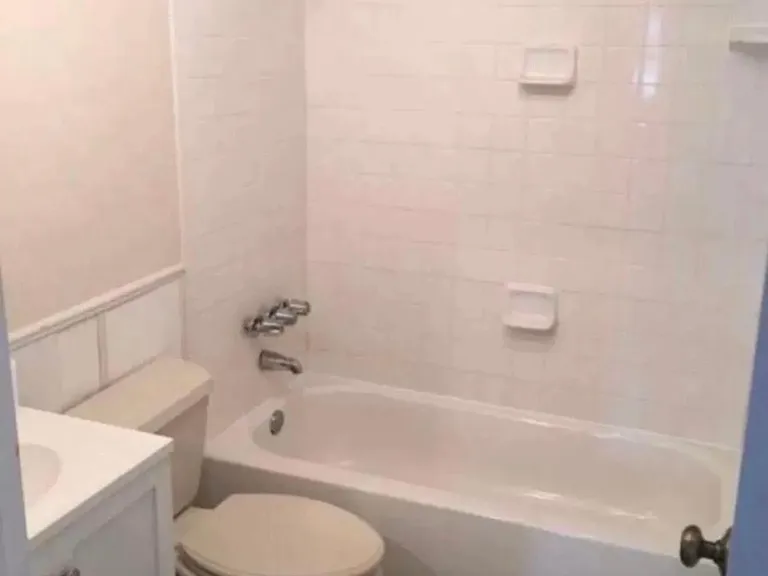 531 NW 34th St — Photo 11