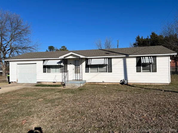 420 Mayfair Way, Ada, OK 74820