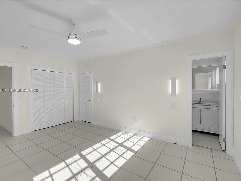 462 Golden Isles Dr #210 — Photo 12
