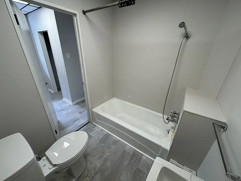139 Sand St #A — Photo 4