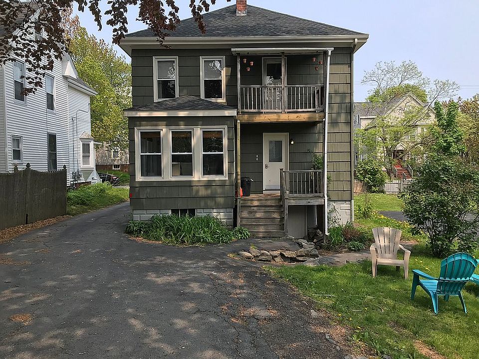 2nd image of 20 Fessenden St