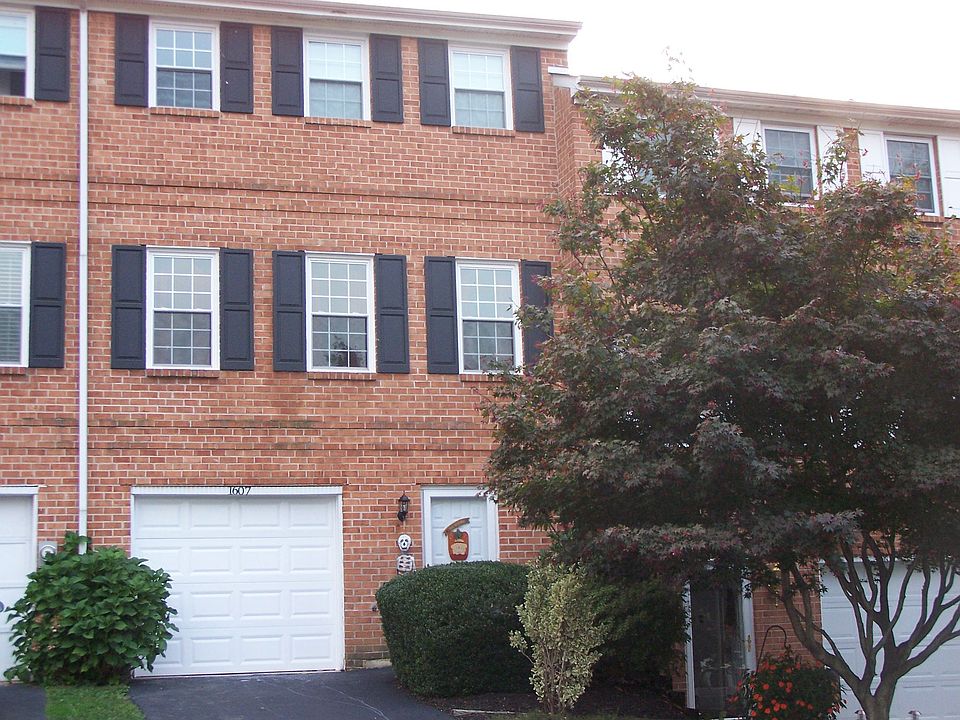 1607 S. Coventry Lane